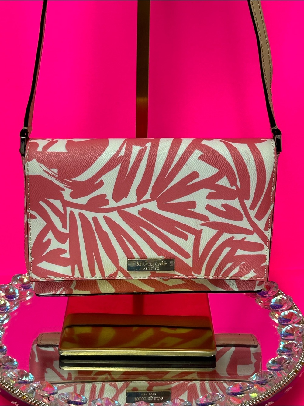 kate spade Pink and White Leaf-Print Crossbody Bag Approx. 8 x 5.5